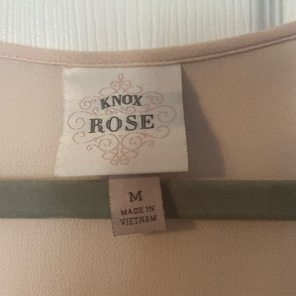 Beautiful Dress - Picture 3 of 3